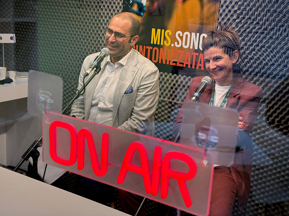 Maicol Mercuriali con Sara Menin, direttrice marketing e comunicazione de L’Insalata dell’Orto